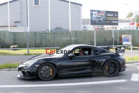 Porsche 718 Cayman GT4 RS spied