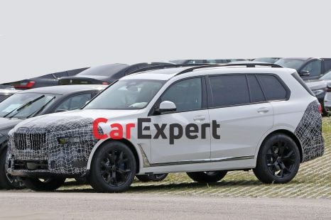 2021 BMW X7 facelift spied