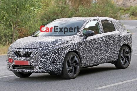 2021 Nissan Qashqai interior spied, may be delayed