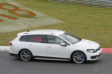 2021 Volkswagen Golf R Wagon spied, hatch and wagon here 2022