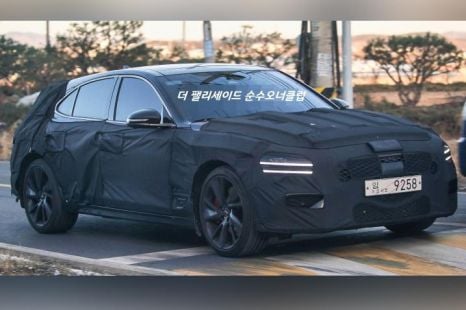 2021 Genesis G70 Shooting Brake spied