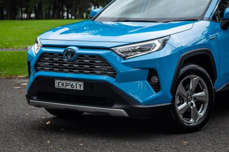 Toyota RAV4 sales slow in June, long waits remain