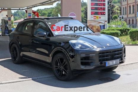 2022 Porsche Cayenne spied