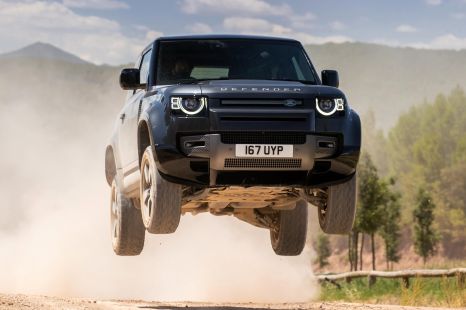 2022 Land Rover Defender V8 review