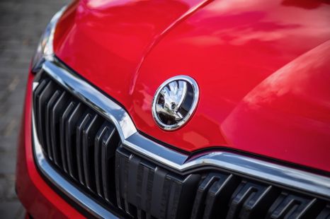 Multiple Skoda models lose features, owners credited