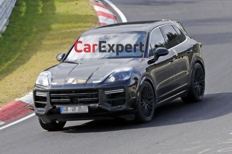 2022 Porsche Cayenne facelift spied