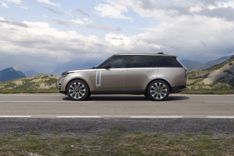 2022 Range Rover premieres, with seven-seat and SV options