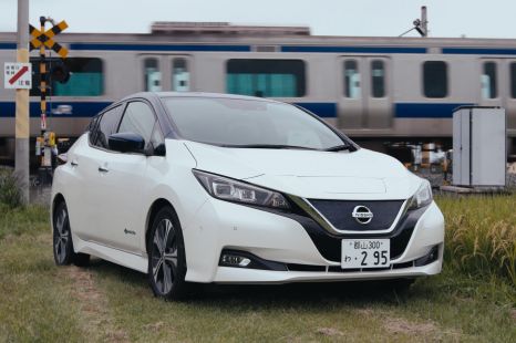 Used Nissan Leaf EV batteries powering Japanese train crossing