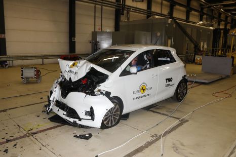 Renault Group accused of ignoring safety in electric hatches