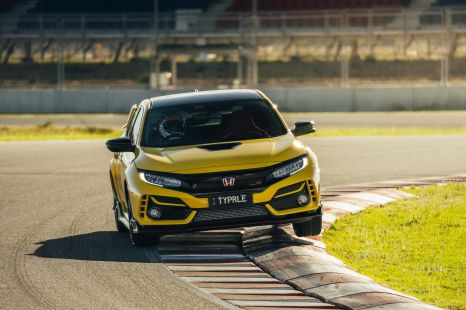 Honda farewells Civic Type R with The Bend lap record