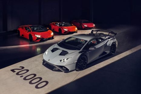 Lamborghini celebrates 20,000th Huracán produced