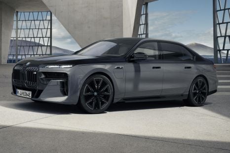 2023 BMW M760e PHEV replaces axed V12