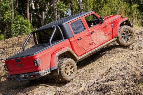 Jeep reveals more genuine accessories for Gladiator ute