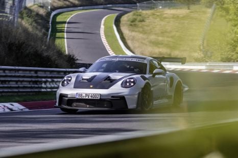 Porsche 911 GT3 RS sets ultra-quick Nurburgring time