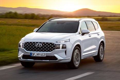 2023 Hyundai Santa Fe Hybrid fuel consumption, tow rating detailed