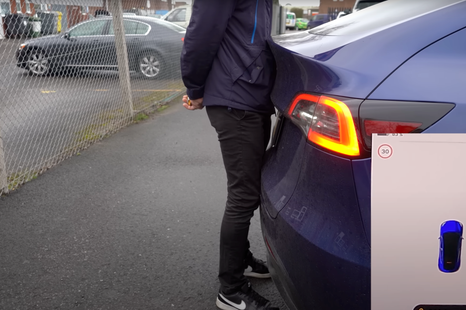 Tesla removes parking sensors to save money, the results are predictably terrible