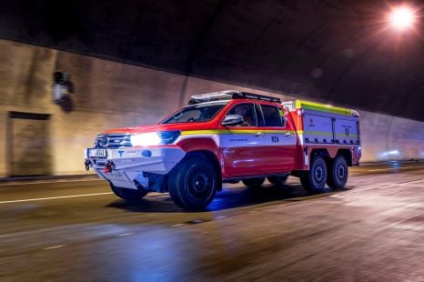 Toyota HiLux 6x6 to fight electric car fires