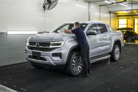 Volkswagen locks in Amarok service pricing