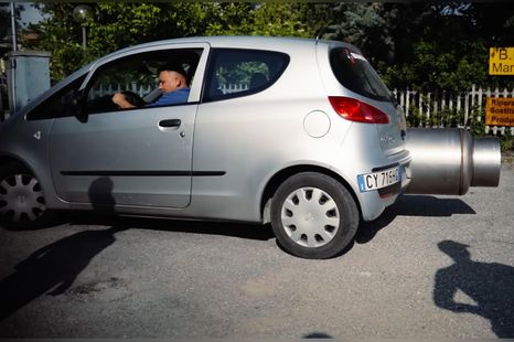 Wild Mitsubishi Colt is louder than a jet engine