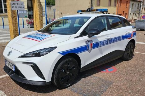 MG 4: Electric car reports for police duty in France
