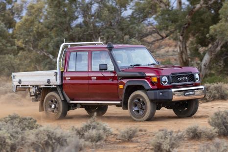 Toyota LandCruiser 70 Series V8 axed, but manual will live on