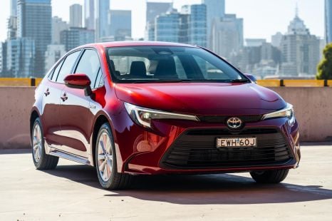 2025 Toyota Corolla price and specs