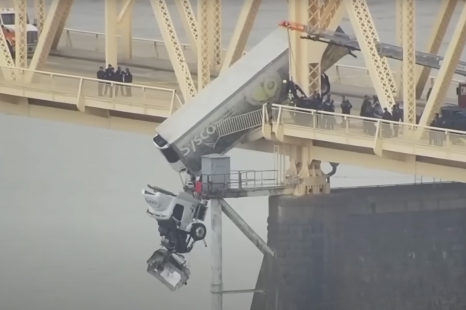 Harrowing dashcam video shows what it's like to dangle off the side of a tall bridge