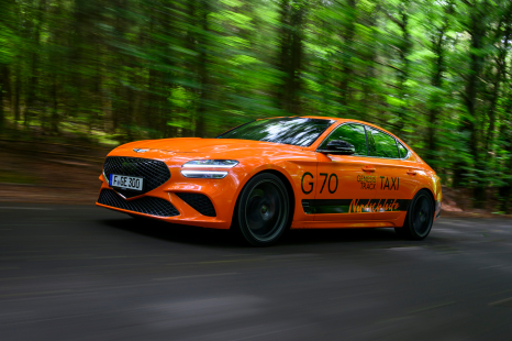 Taxi! Genesis now offers high-speed passenger rides at the Nürburgring