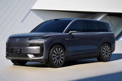 BYD's Denza brand debuts 710kW electric seven-seat luxury SUV