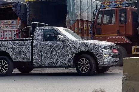 2026 Mahindra Pik-Up spied with Scorpio looks