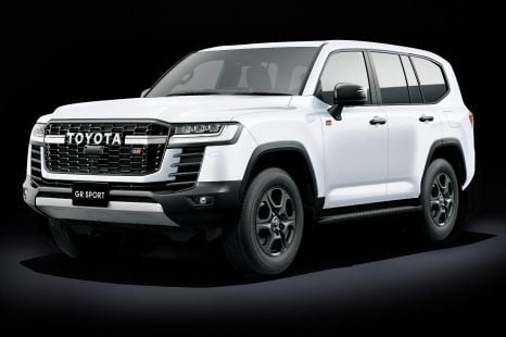 2025 Toyota LandCruiser 300 Series: Interior updates revealed