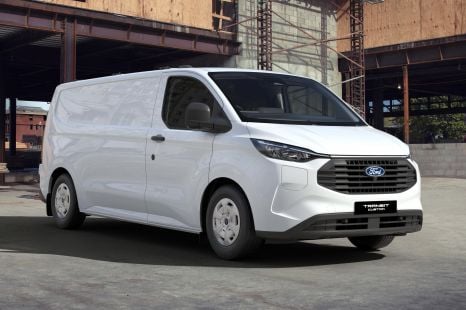2025 Ford Transit Custom PHEV price and specs