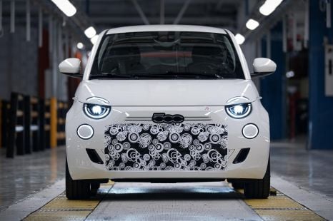 2026 Fiat 500 Hybrid revealed for city car fans who don't want EVs or automatics
