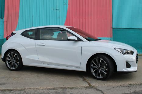 2020 Hyundai Veloster 2.0 auto review
