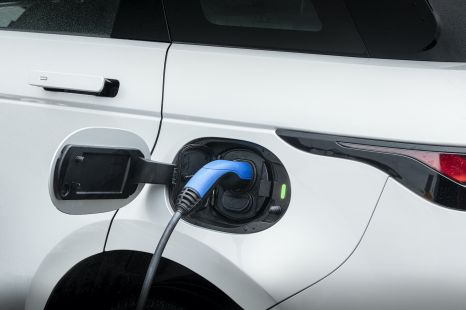Land Rover reveals Evoque, Discovery Sport PHEVs