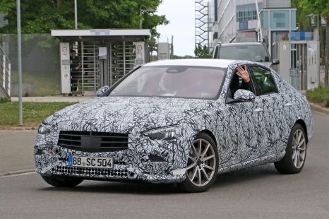 2021 Mercedes-Benz C-Class spied