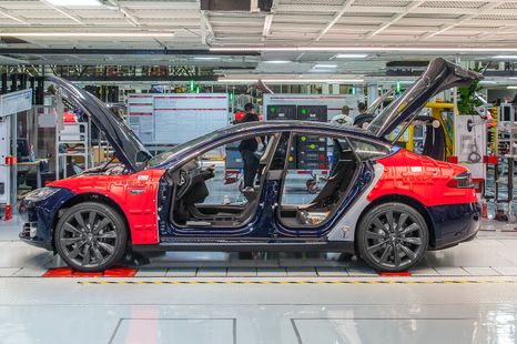 Tesla re-opens California plant against local government orders