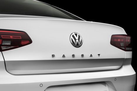 Volkswagen Passat to live on alongside ID Vizzion, Arteon - report