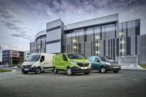 Renault Trafic drive-away pricing headlines EOFY deals