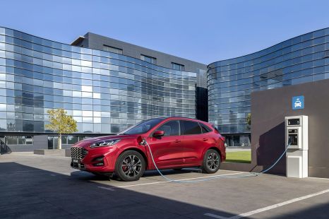 Ford Escape PHEV on track despite European battery fires - update