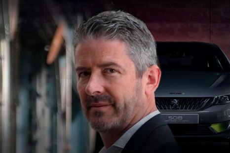 Renault poaches Peugeot design chief