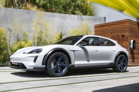 Porsche Taycan Cross Turismo delayed