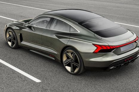 2021 Audi e-tron GT to feature RS flagship