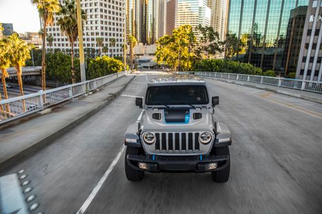 Jeep Australia wants Wrangler PHEV and V8, neither confirmed