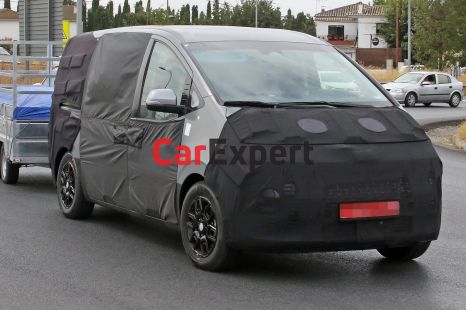 2022 Hyundai iMax spied for the first time