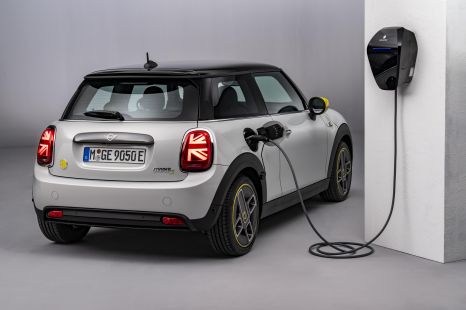 Victoria passes electric vehicle road tax