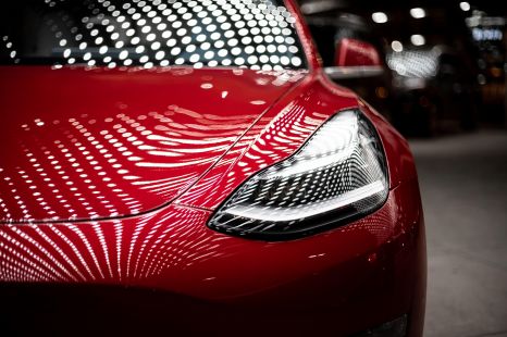 2021 Tesla Model 3 price and specs