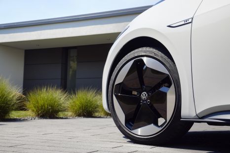 How electric cars could bring back drum brakes