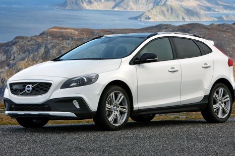 2015-17 Volvo V40 and V40 Cross Country recalled