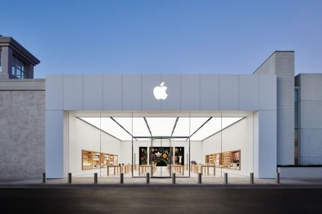 Apple in talks with Toyota about first car - report